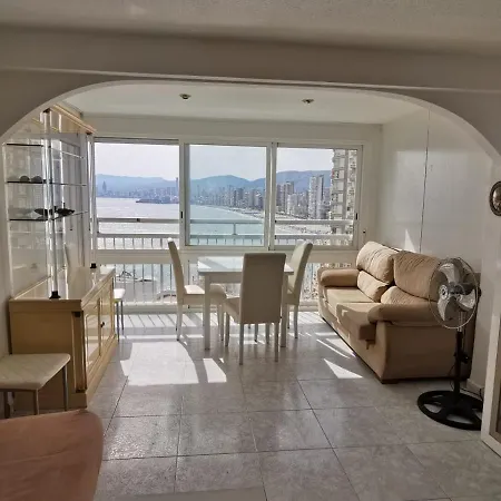 Apartament Levante Beach *